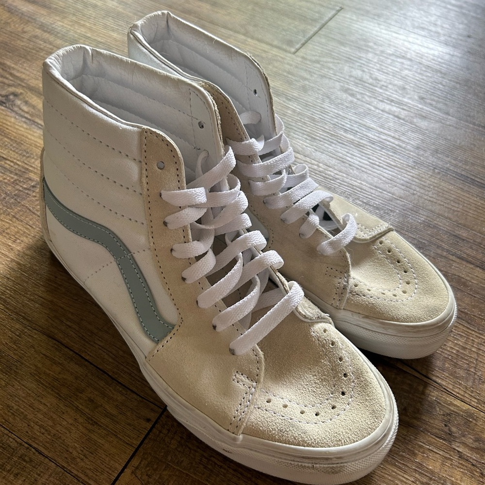 Cute baby blues vans🦋☁️